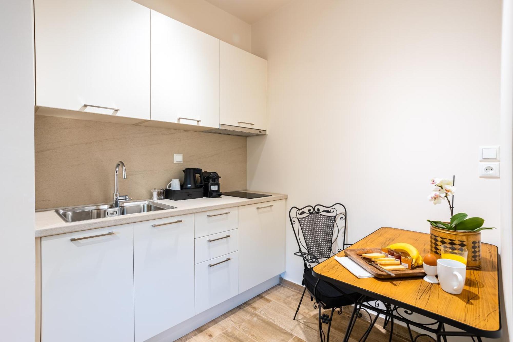 קלמאטה Villy'S Comfort Zone Apartments מראה חיצוני תמונה